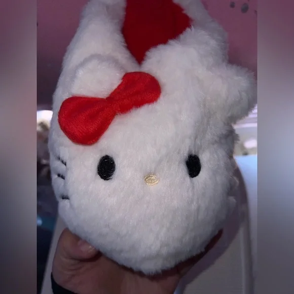 ❤️NWOT Cute Fuzzy Slippers - Picture 4 of 5